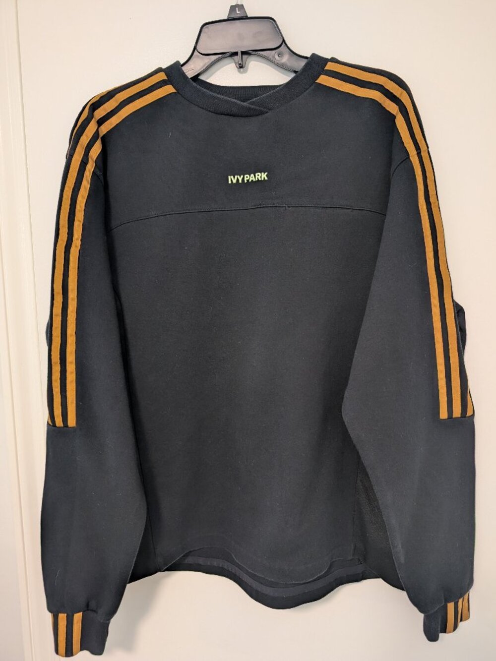 Adidas x Ivy Park Black Gold 3-Stripe Crewneck Sweatshirt Size S GT6657 Beyonce